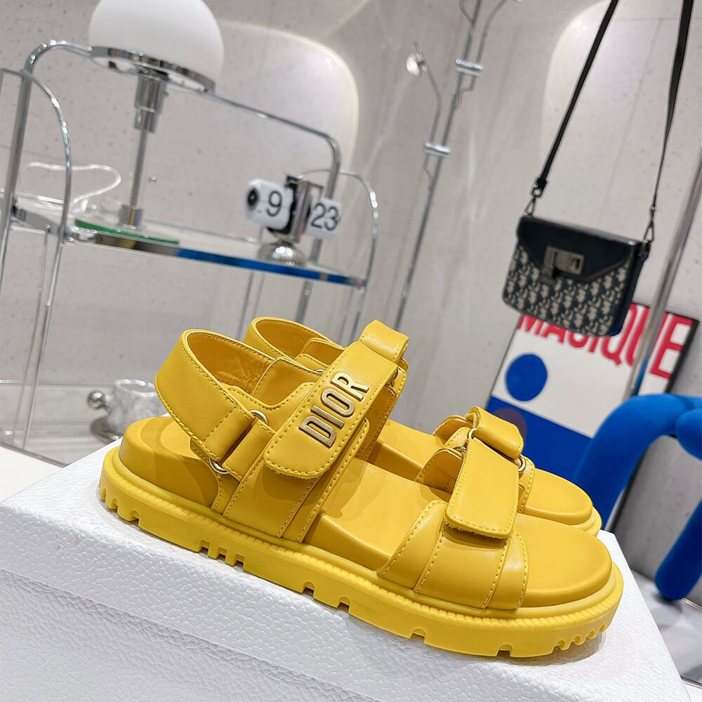 D10ract sandal
