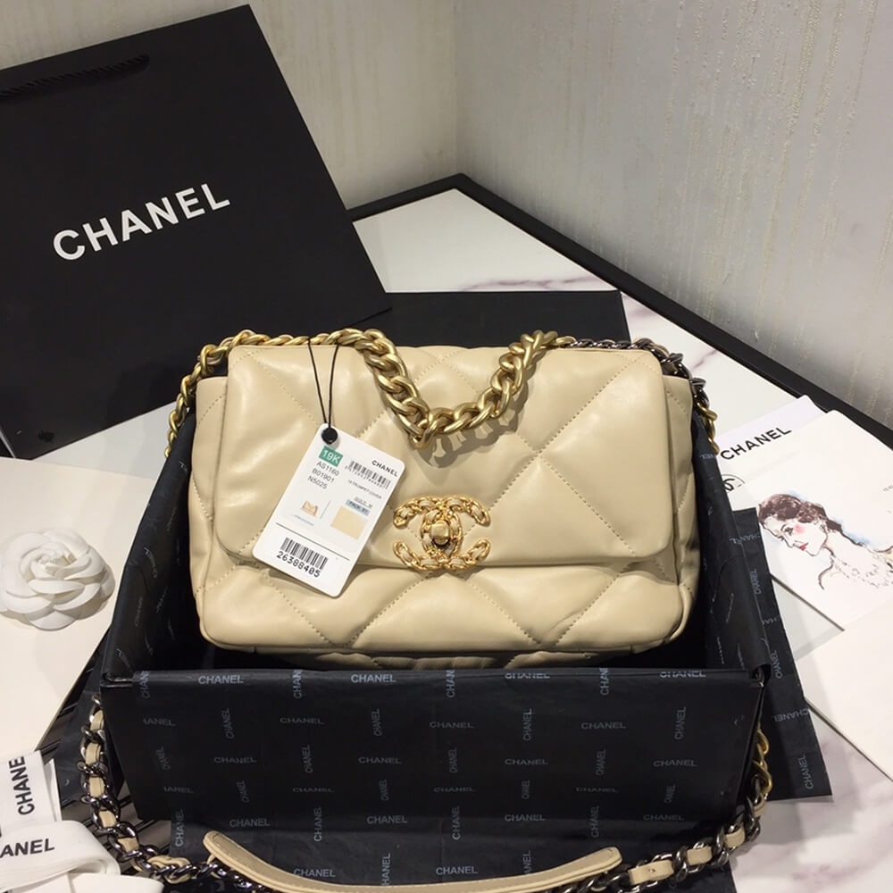 Ch**el 19 small flap bag