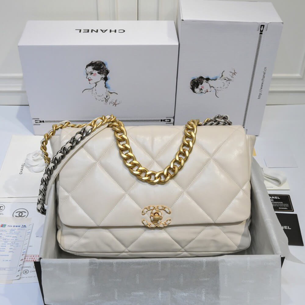 Ch**el 19 maxi handbag  (high-end grade)