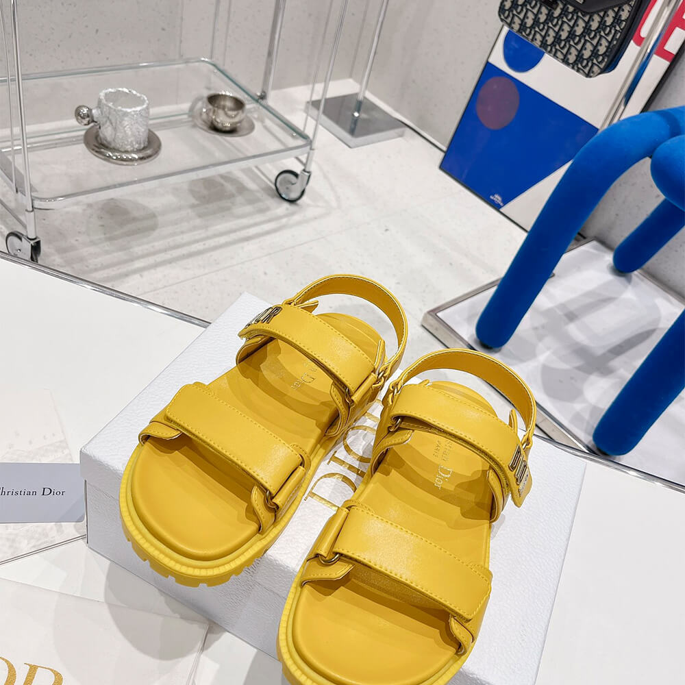 D10ract sandal
