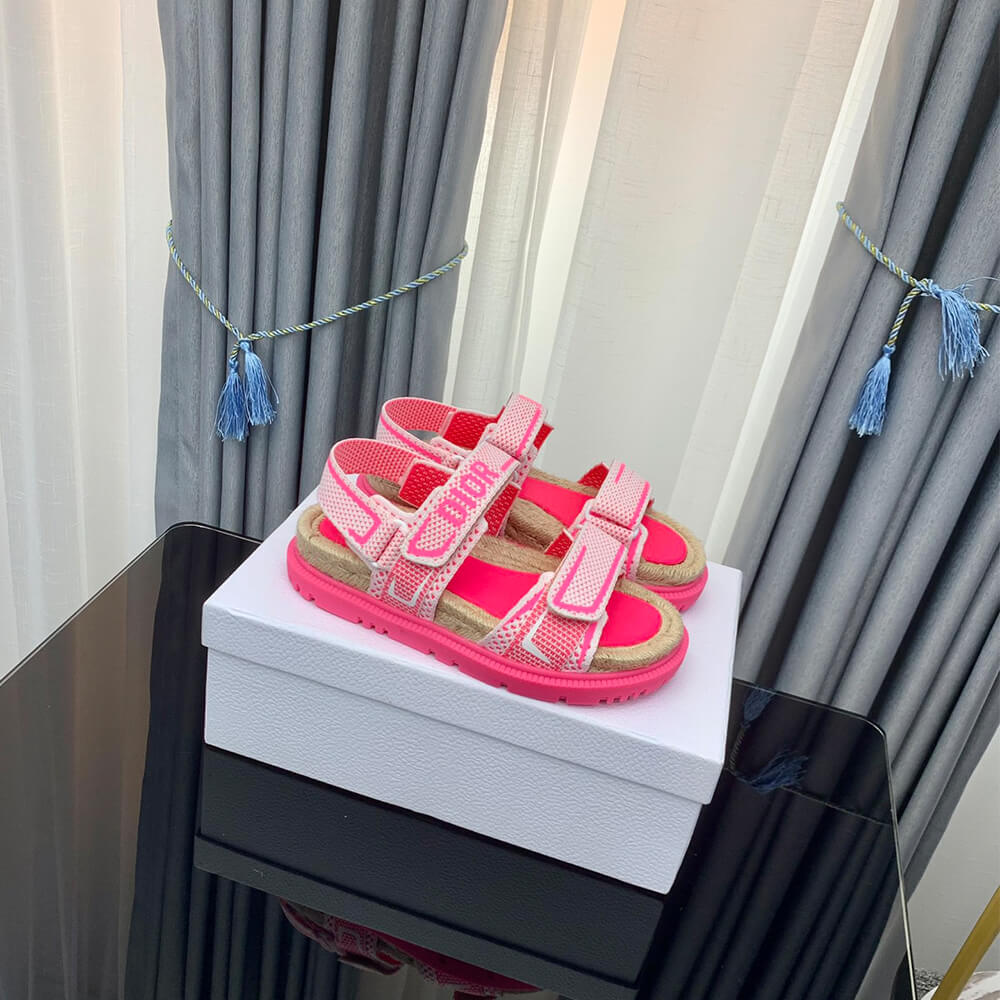 D10ract sandal