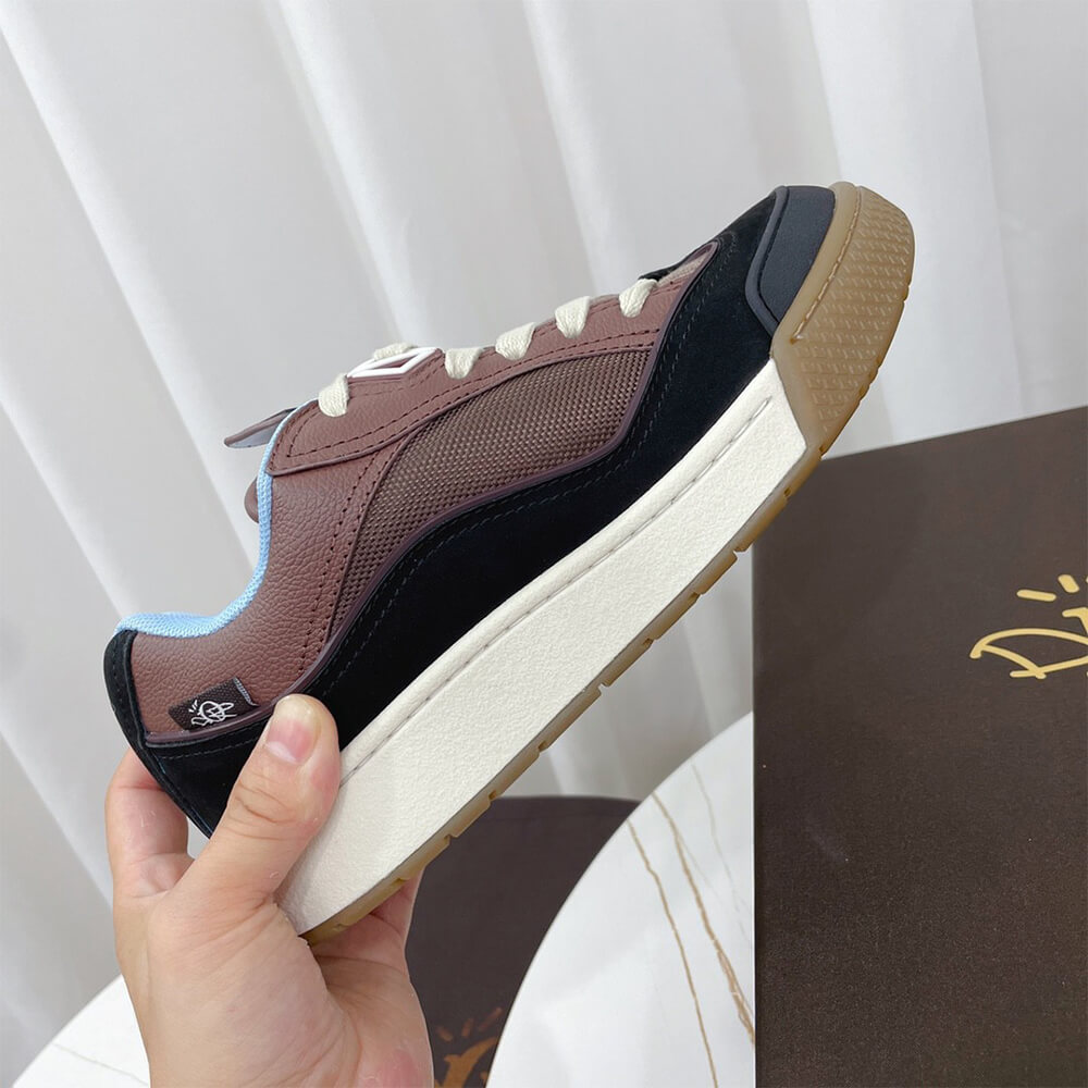 b713 cactus jack D10r sneaker – limited and numbered edition