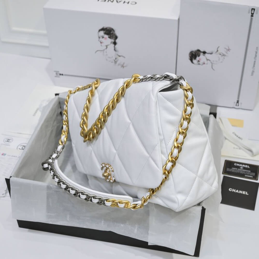 Ch**el 19 maxi handbag  (high-end grade)