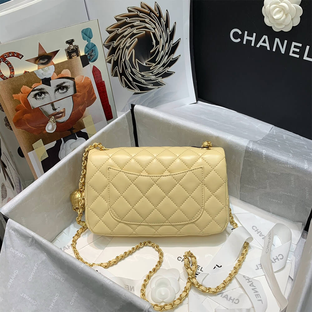 Ch**el classic flap shoulder bag