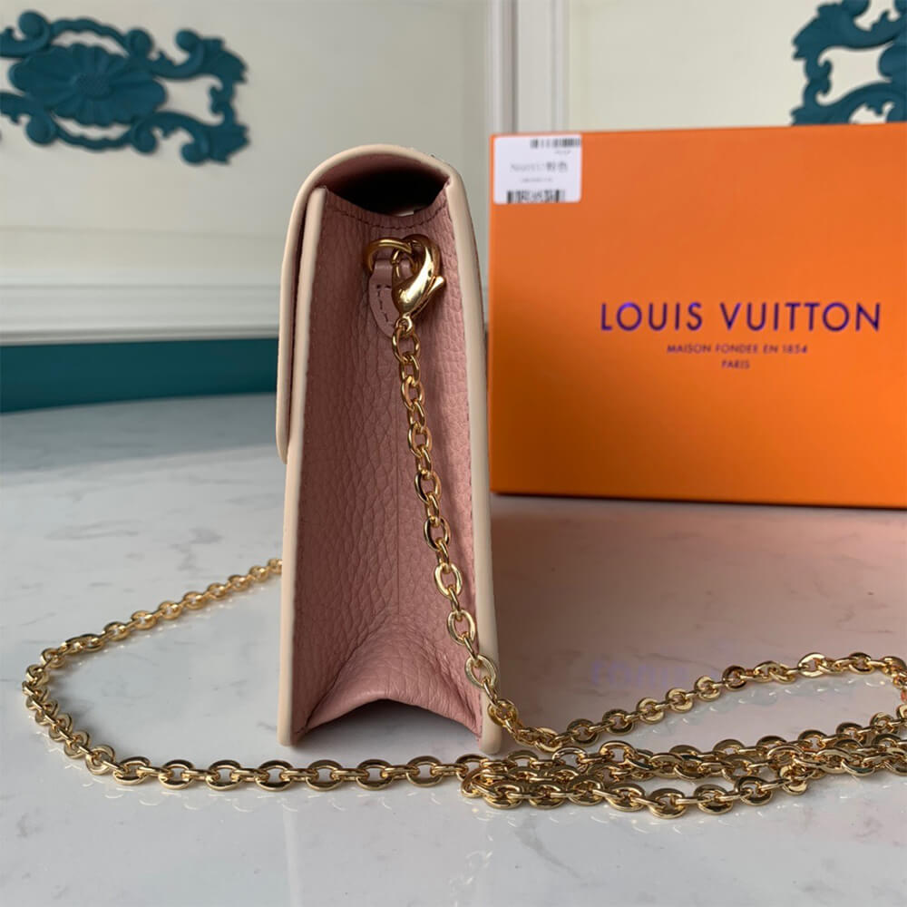 l0vis Vvtt0n croisette chain wallet