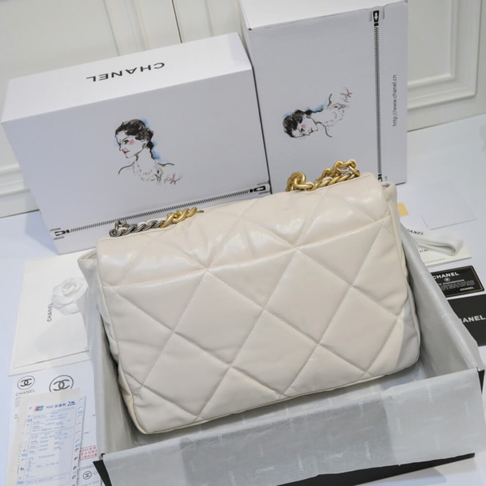 Ch**el 19 maxi handbag  (high-end grade)