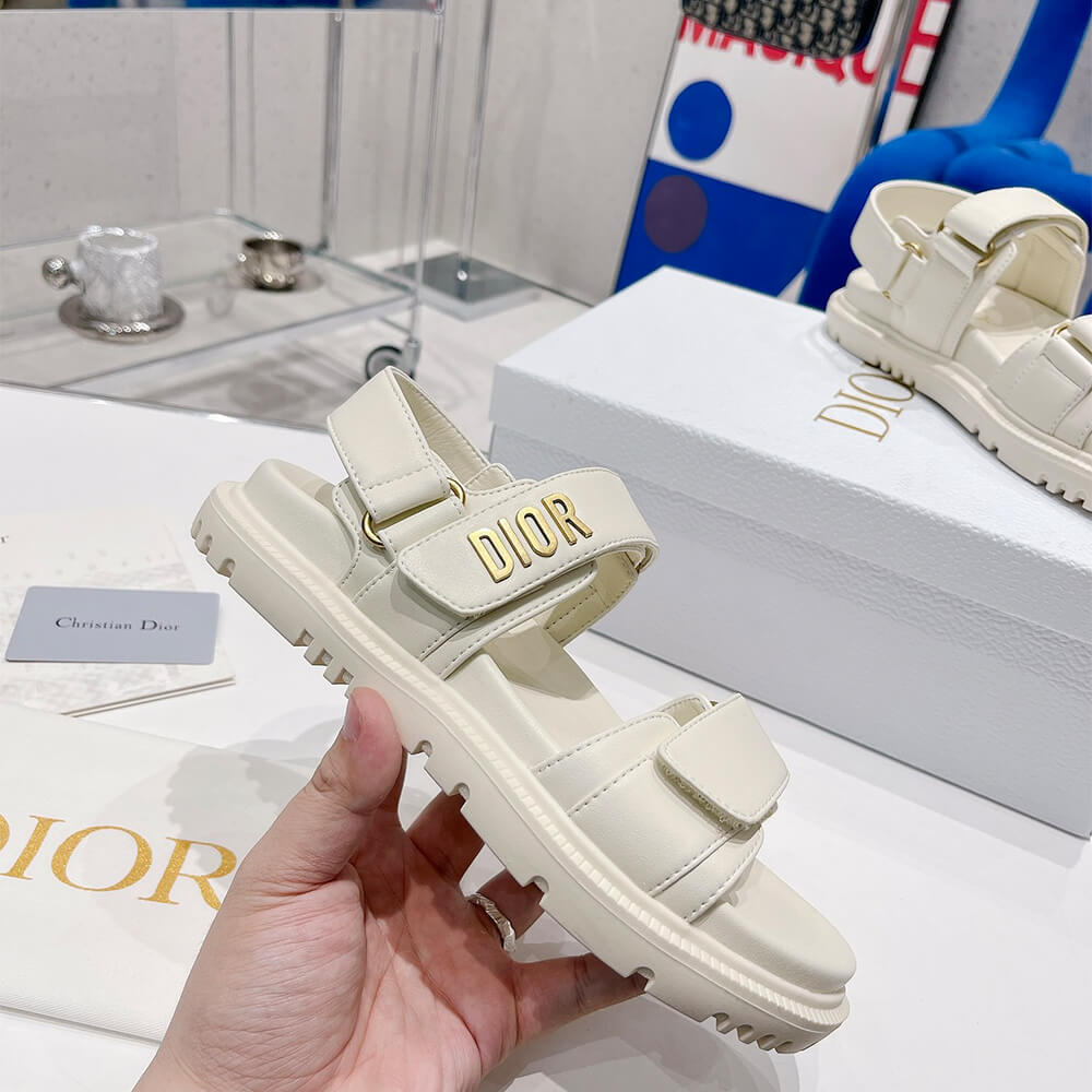 D10ract sandal