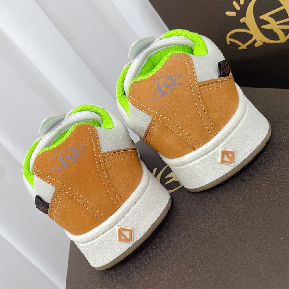 b713 cactus jack D10r sneaker – limited and numbered edition