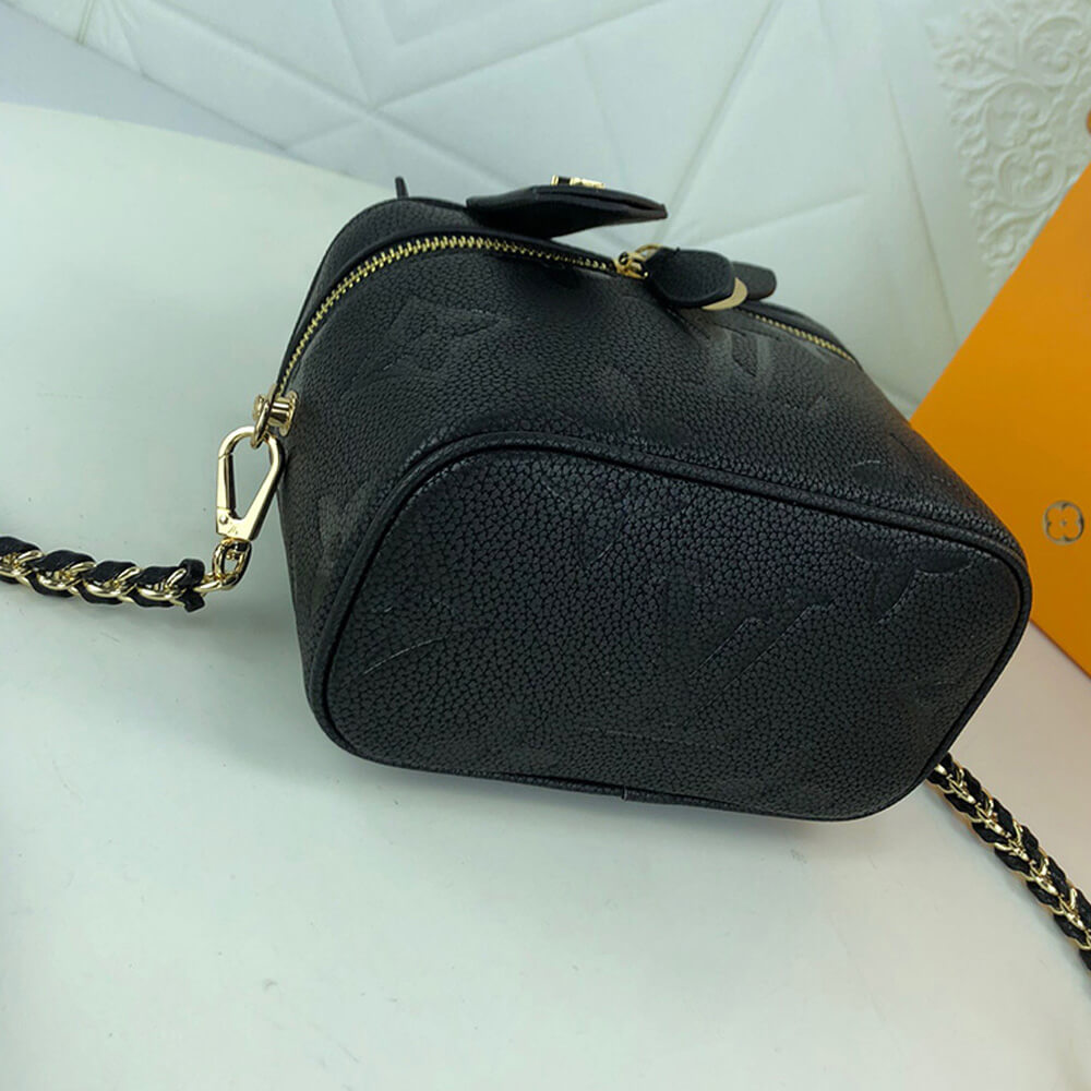 l0vis Vvtt0n vanity pm bag
