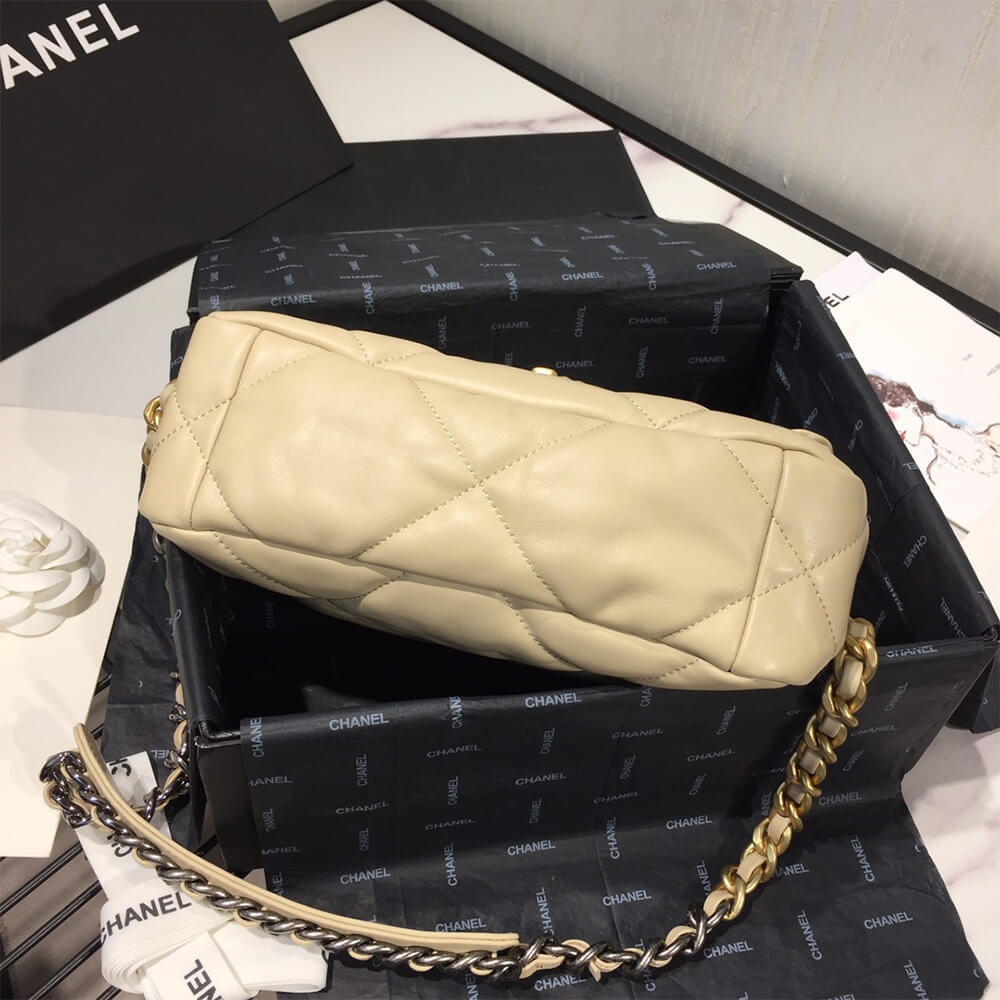 Ch**el 19 small flap bag