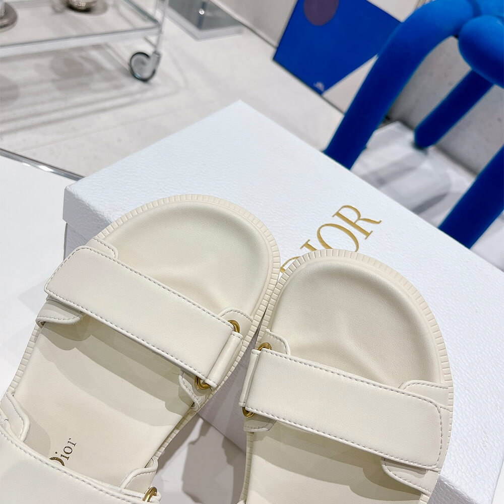 D10ract sandal