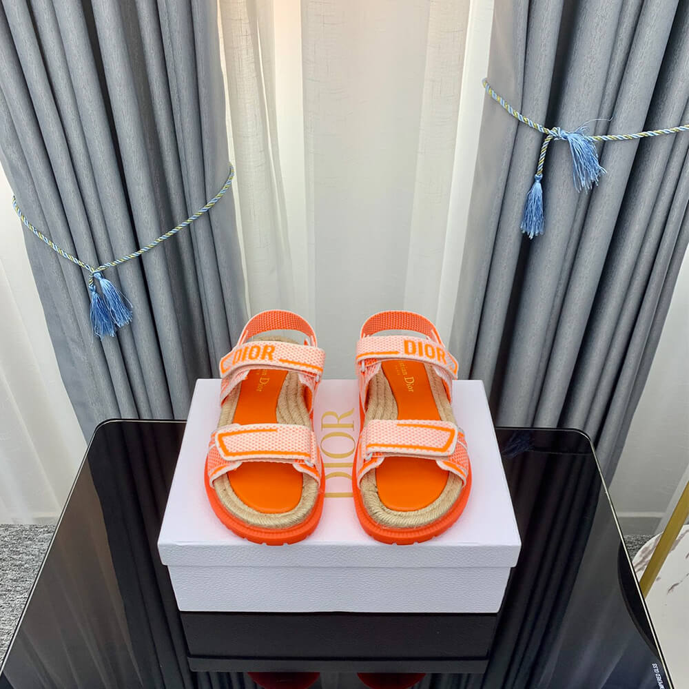 D10ract sandal