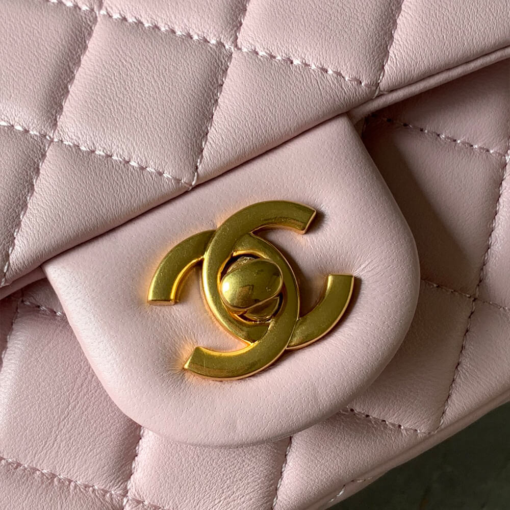 Ch**el pearl crush mini rectangular flap
