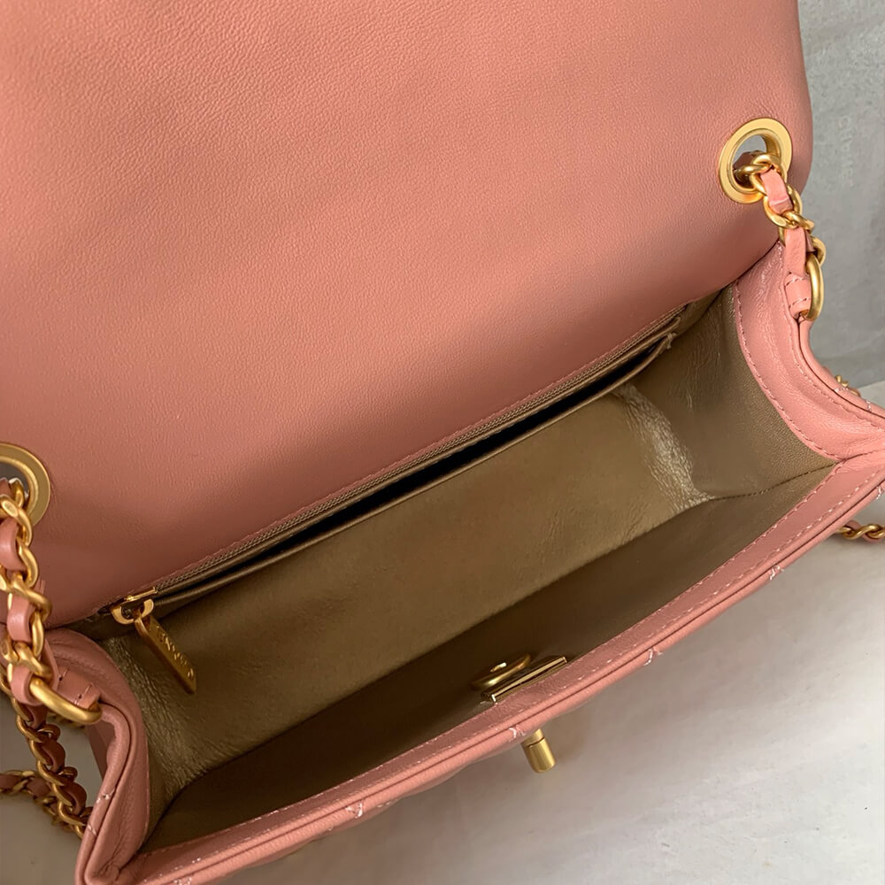 Ch**el pearl crush mini rectangular flap