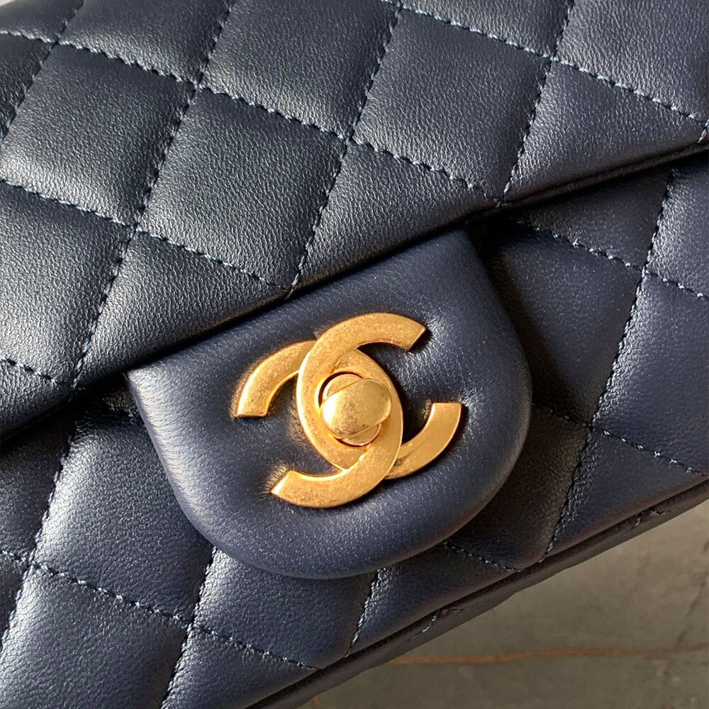 Ch**el pearl crush mini rectangular flap