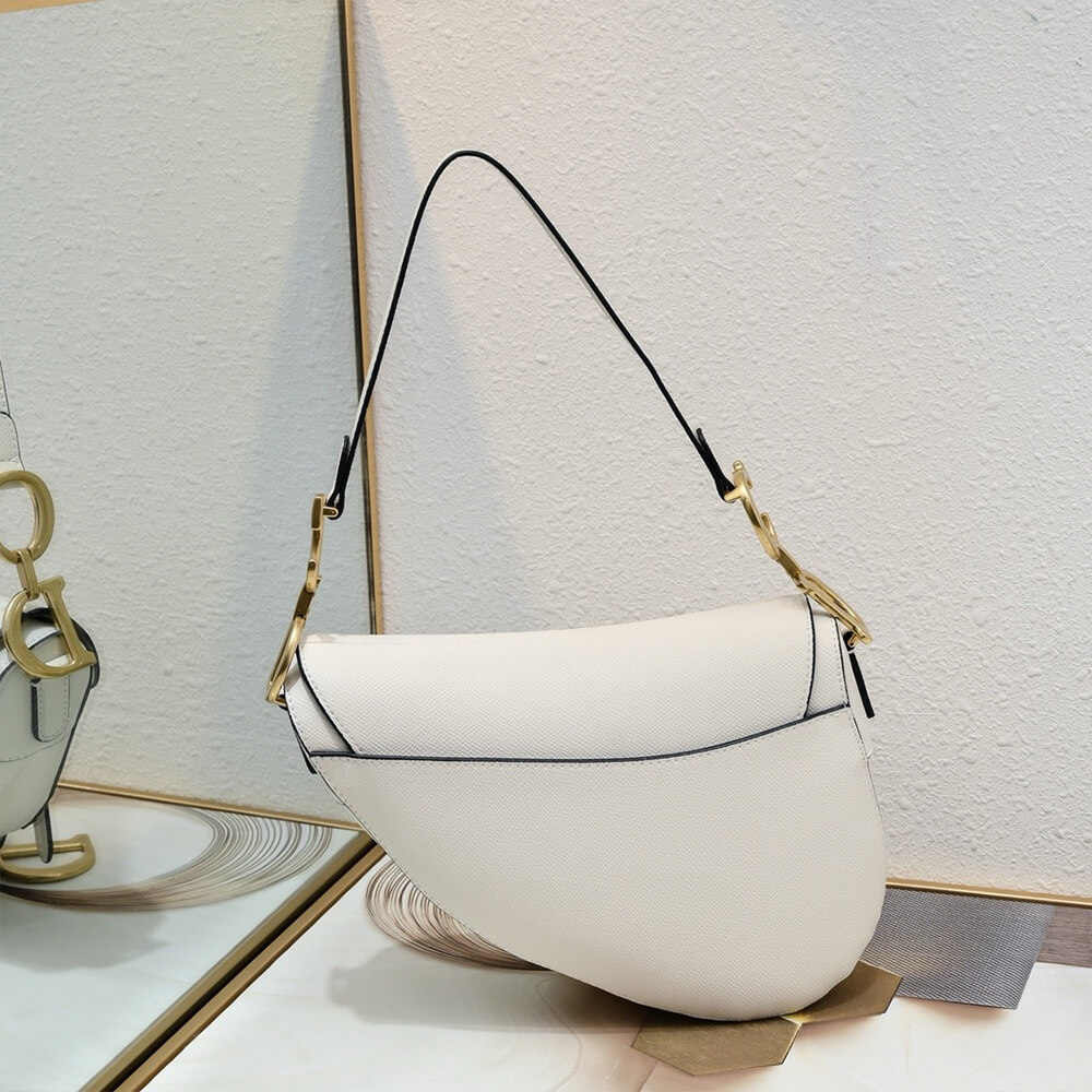 D10r saddle bag with strap