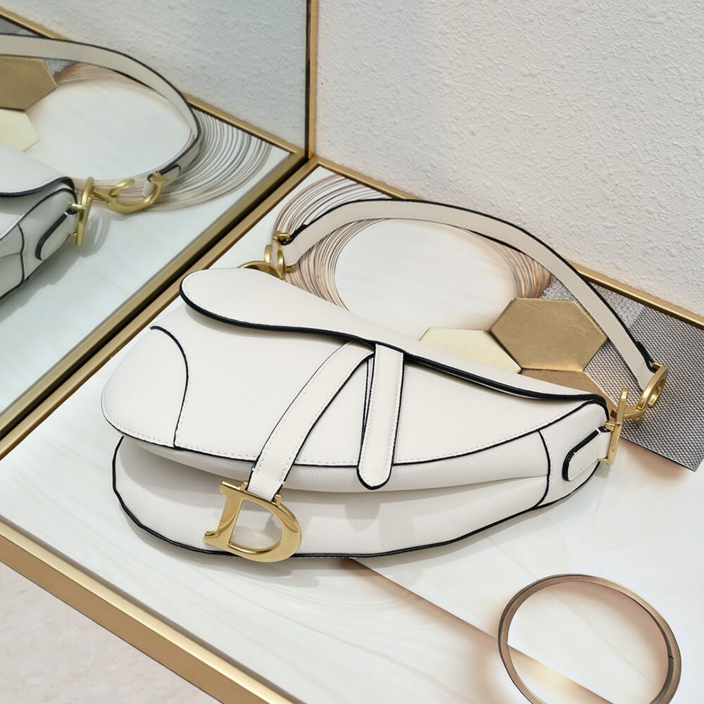 D10r saddle bag with strap