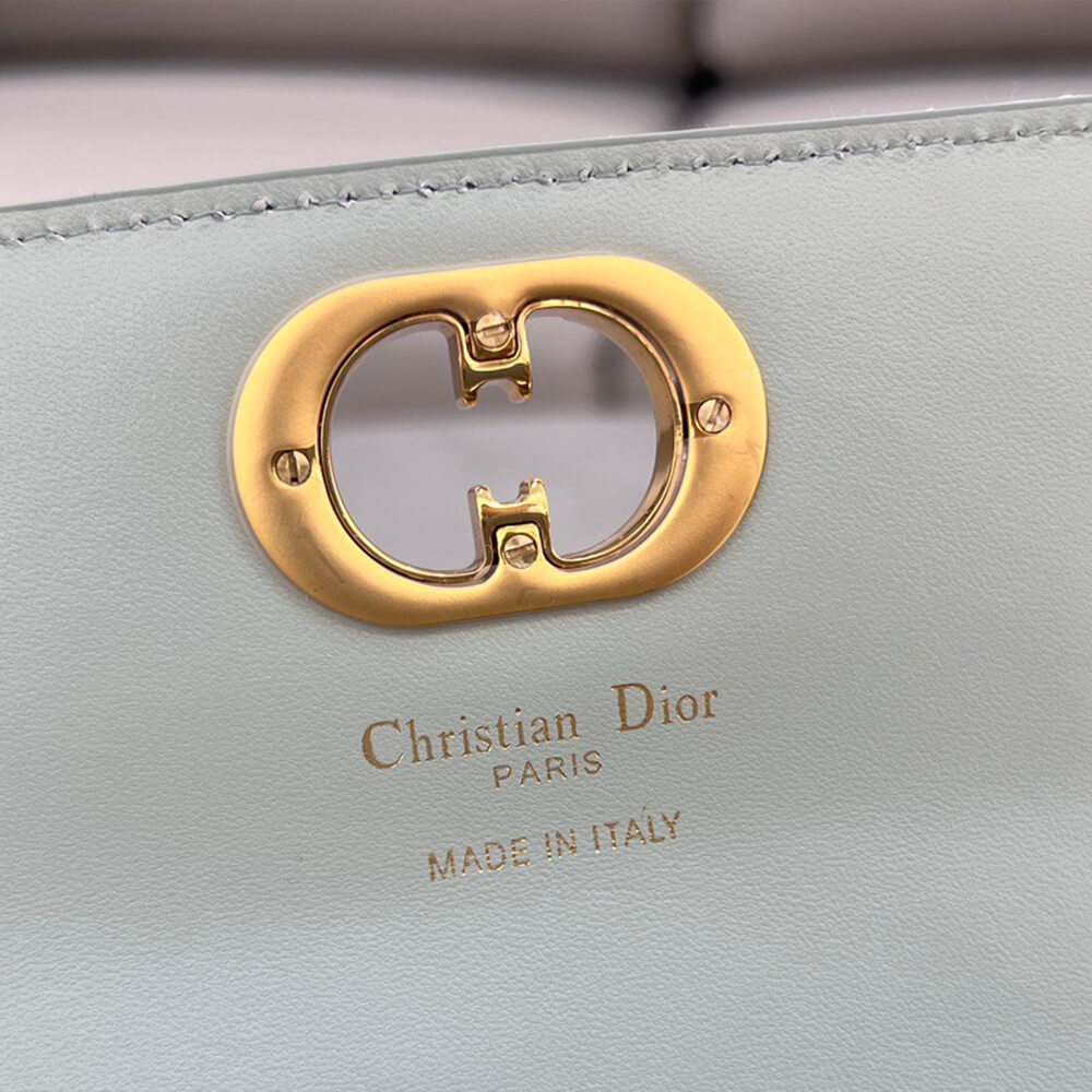 D10r miss caro pouch with chain