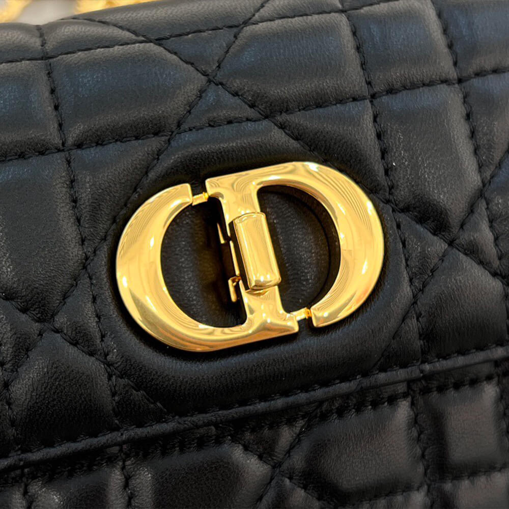 D10r miss caro pouch with chain