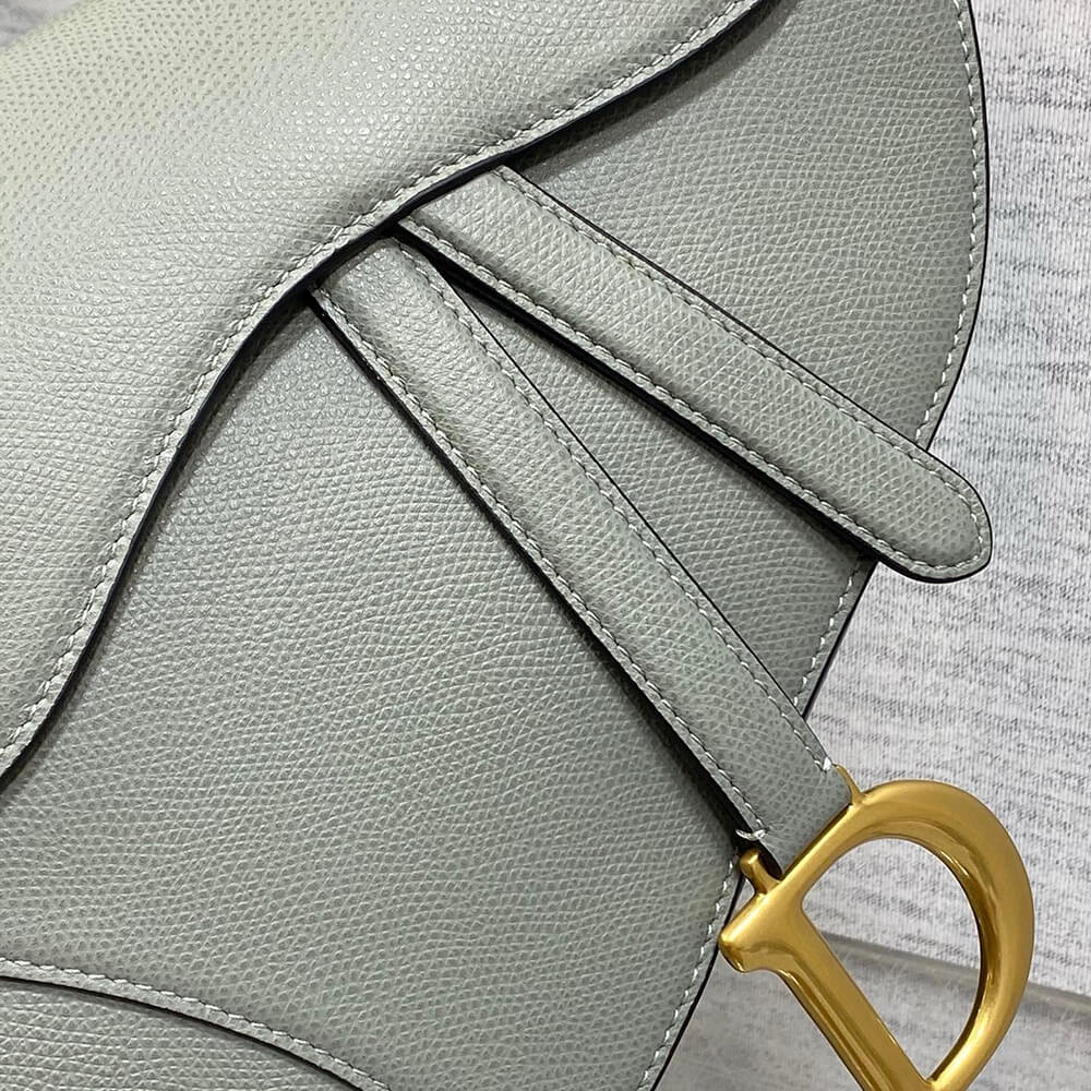 D10r saddle bag with strap