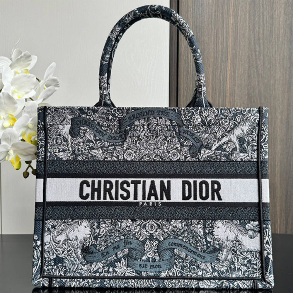 medium D10r book tote