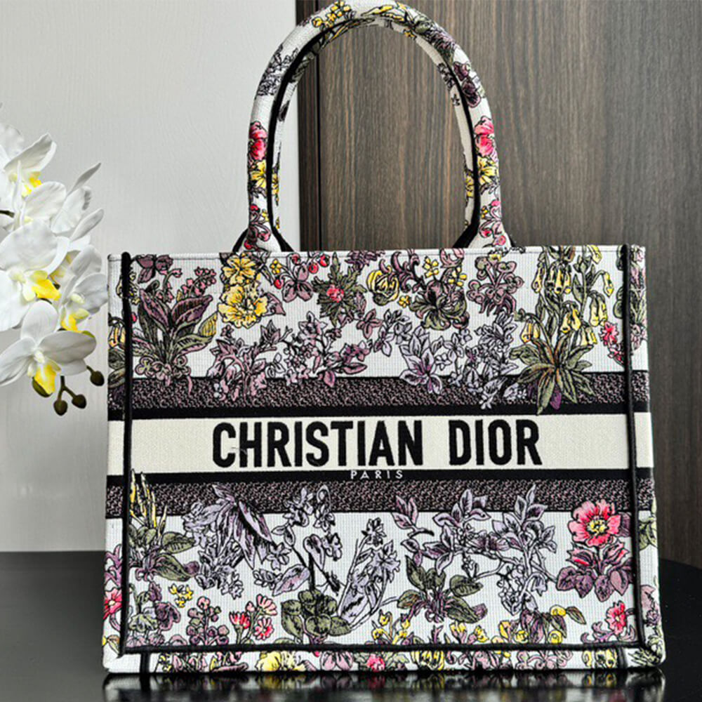 medium D10r book tote