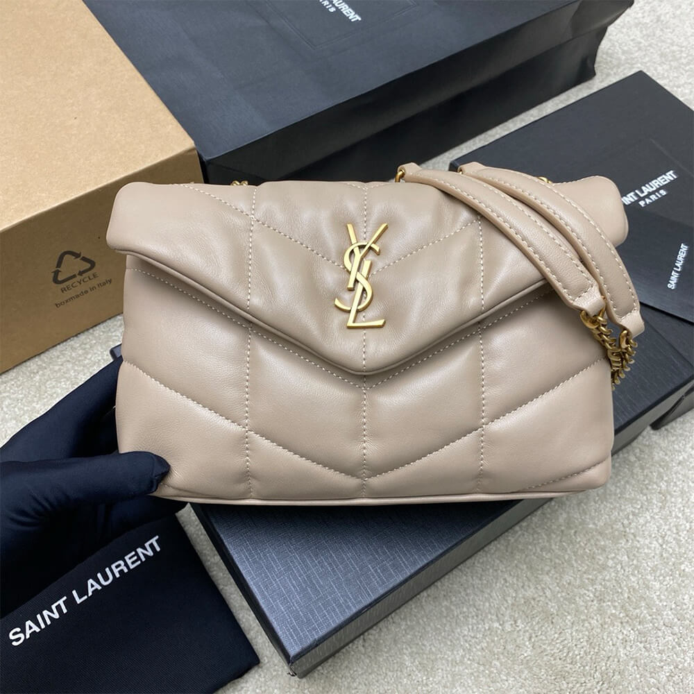 Y51 toy puffer in lambskin
