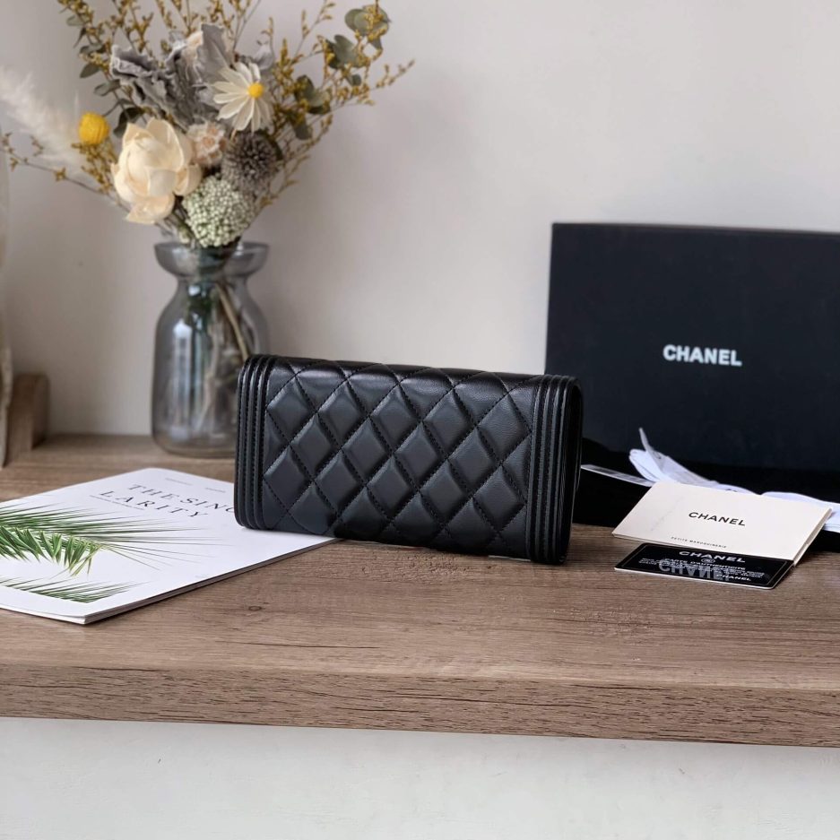 Ch**el classic long wallet