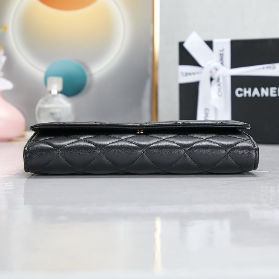 Ch**el classic long wallet