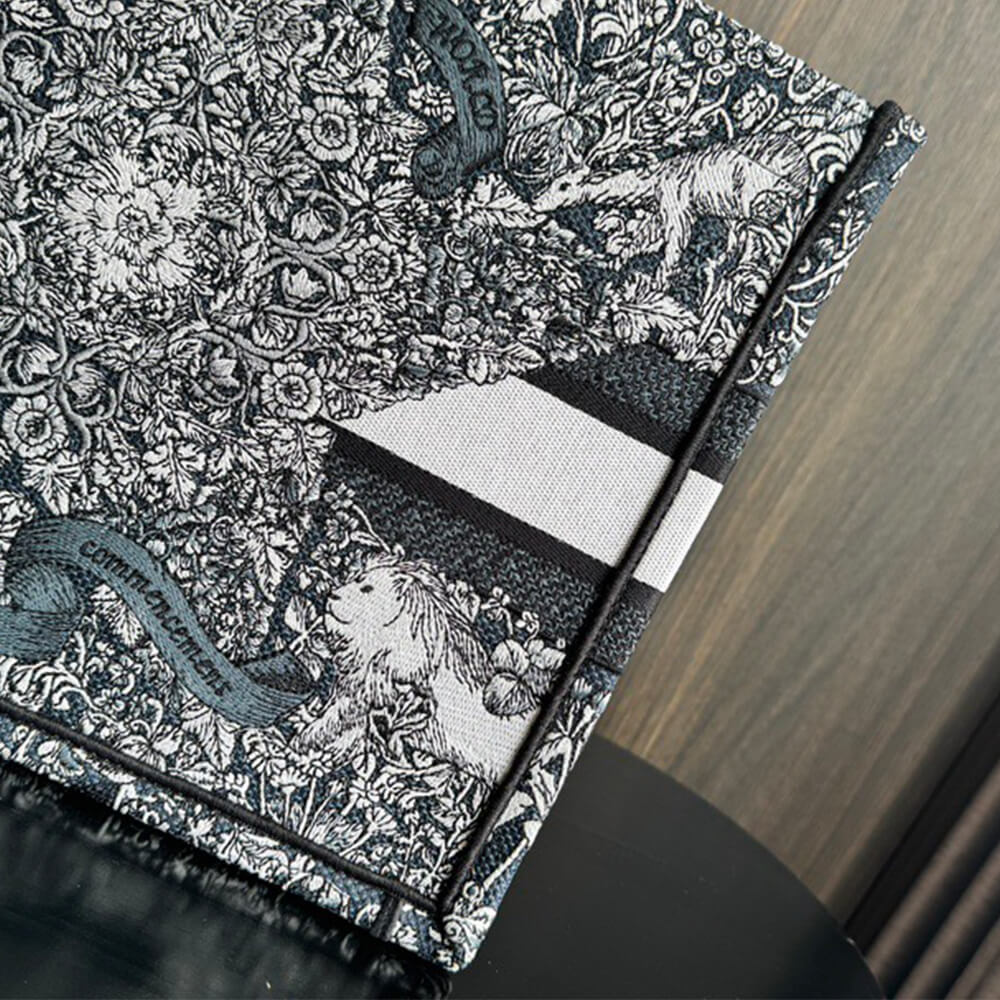medium D10r book tote