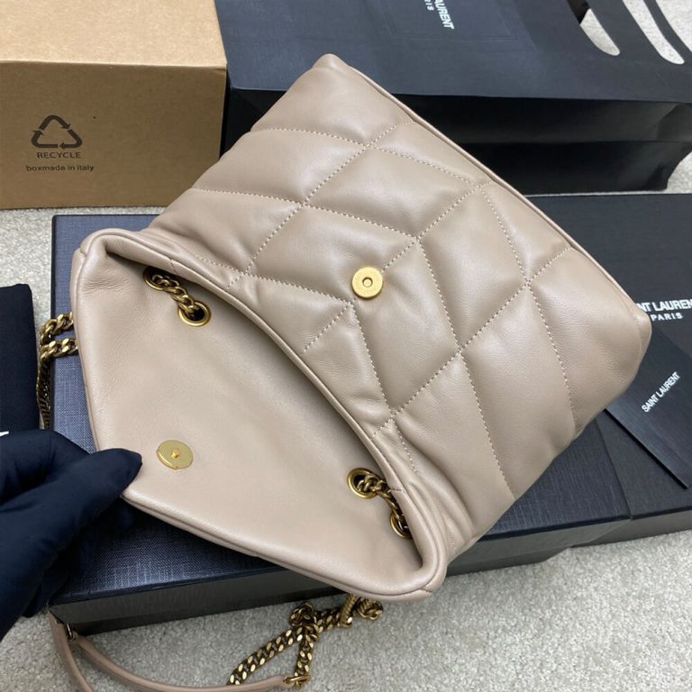 Y51 toy puffer in lambskin