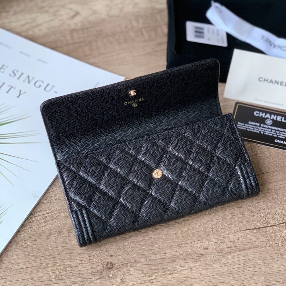 Ch**el classic long wallet