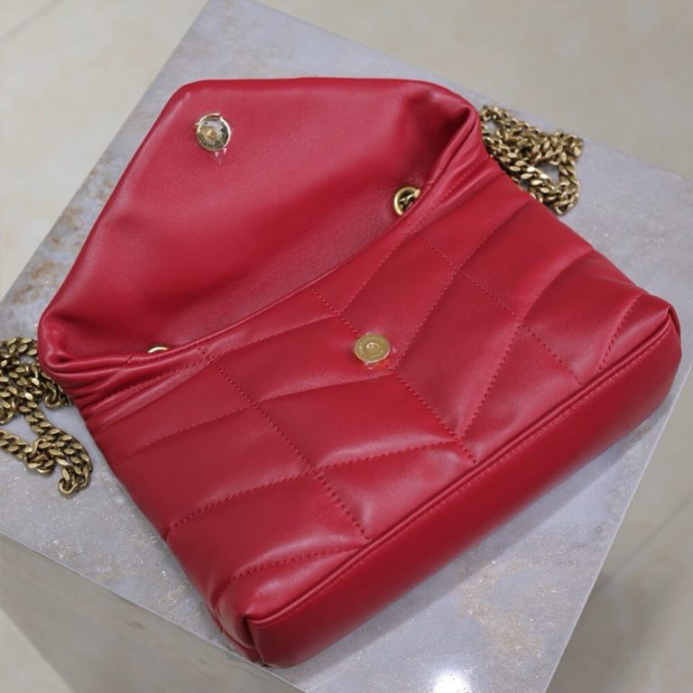 Y51 toy puffer in lambskin