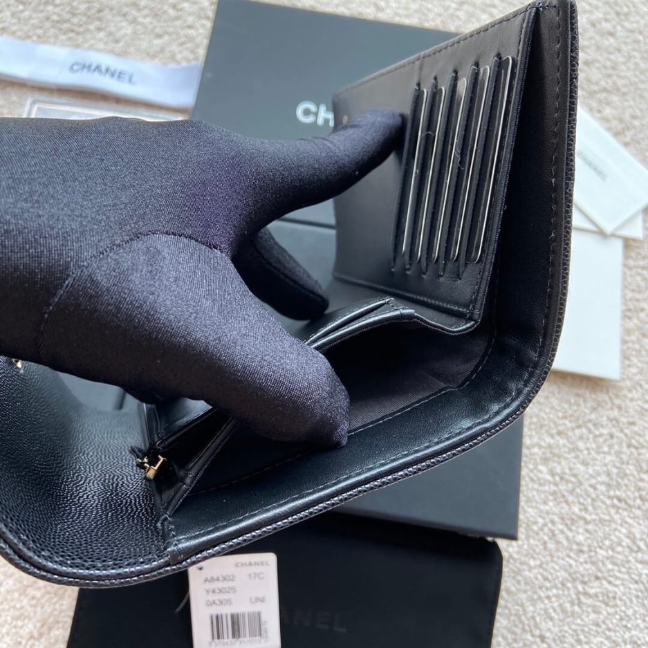 Ch**el boy long wallet