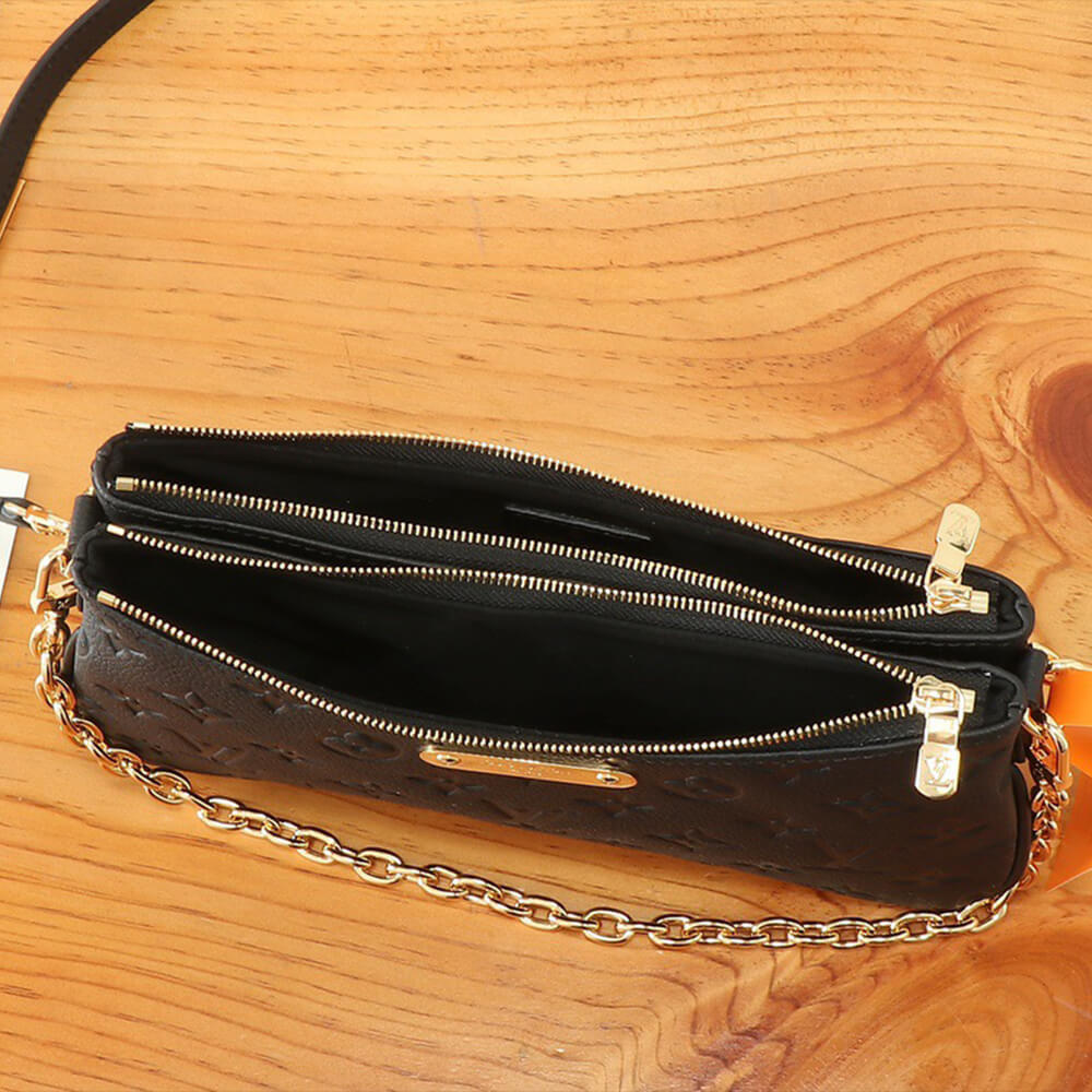 LV Liv Pochette