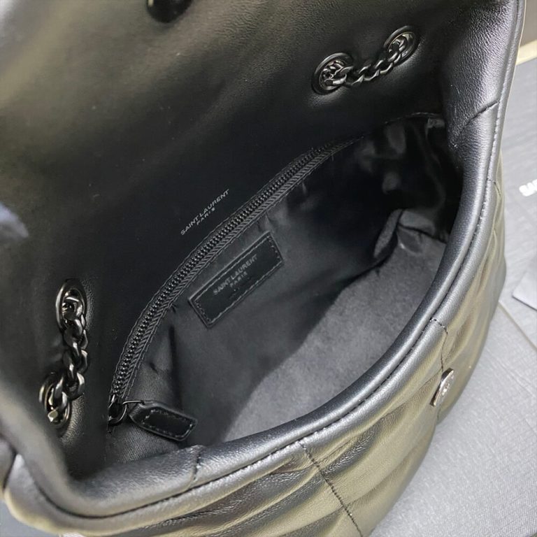 Y51 toy puffer in lambskin