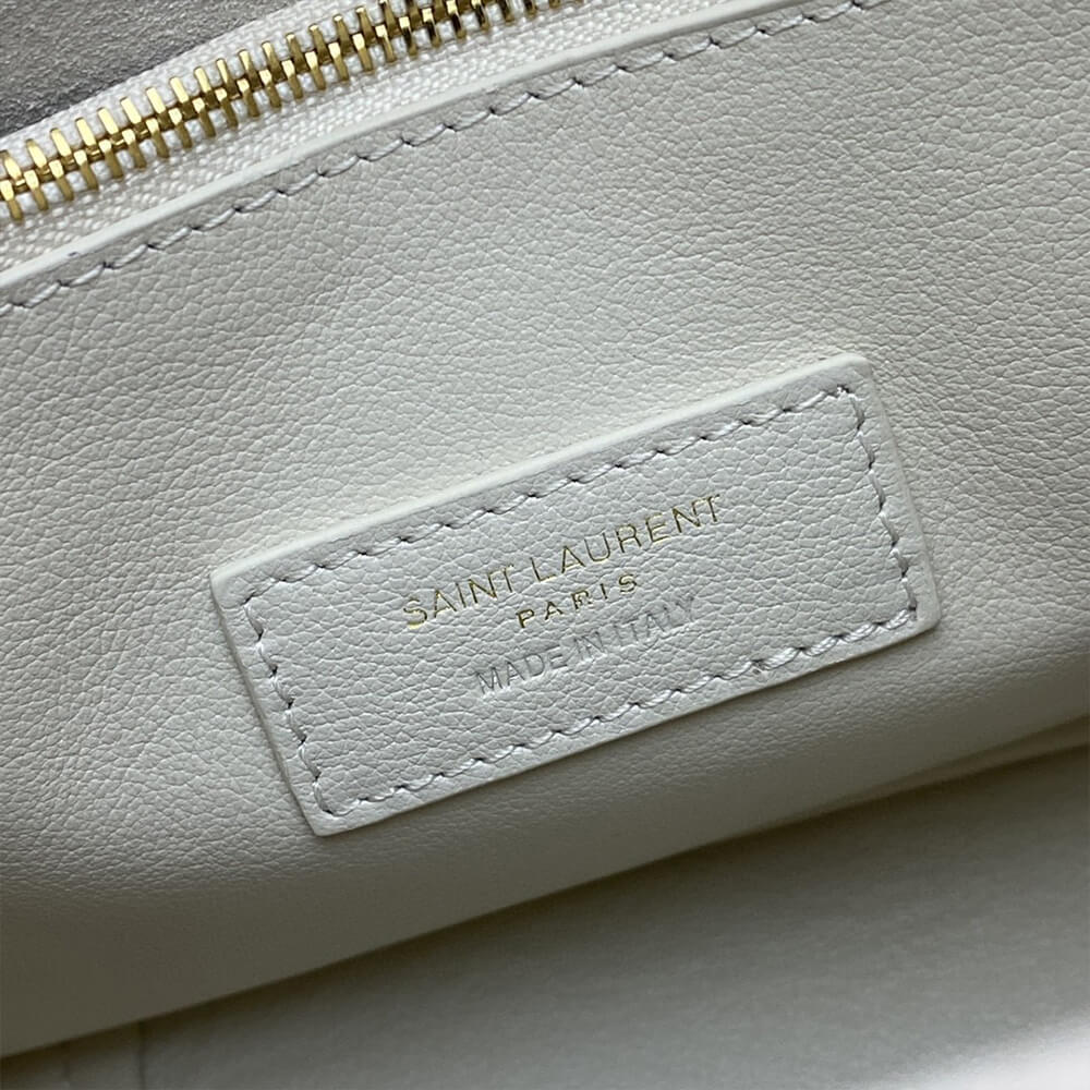 Small LE 5 À 7 bag in soft grained leather