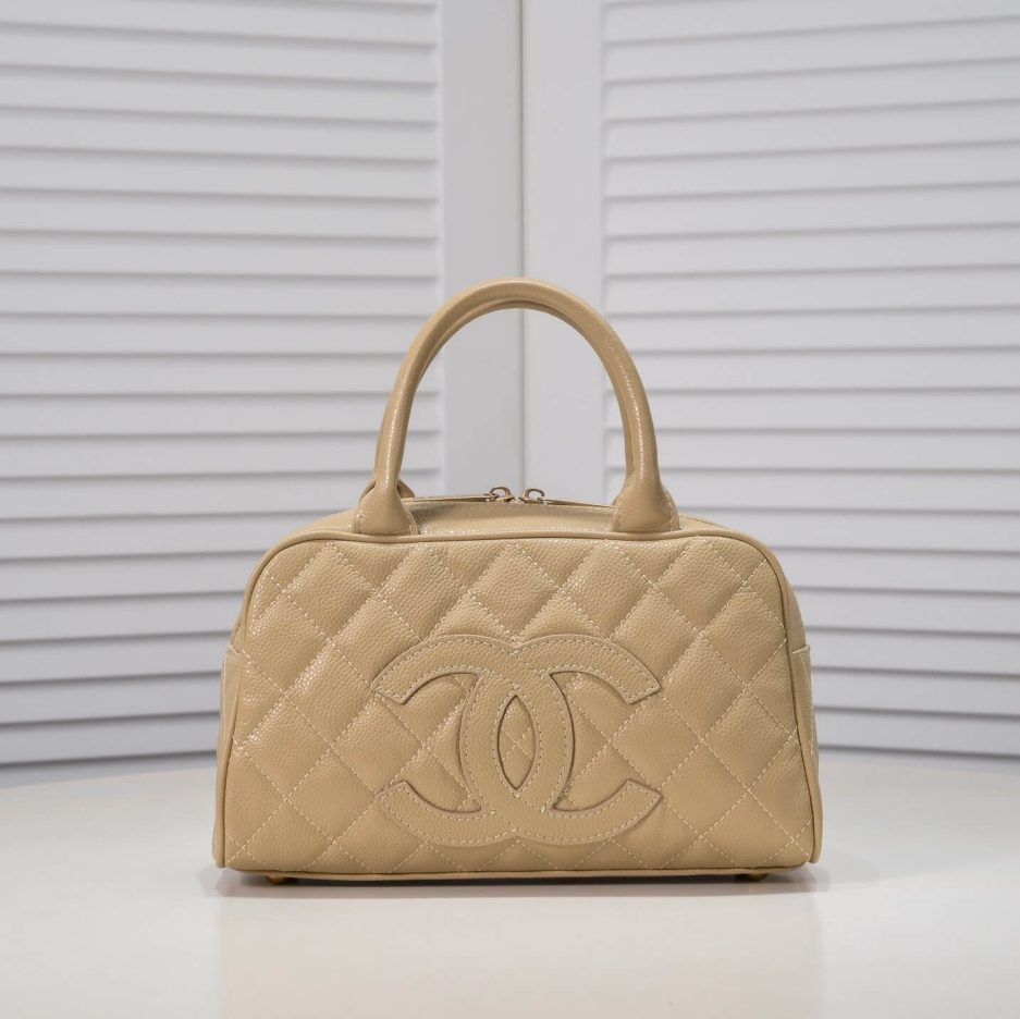 Ch**el medium vintage boston bag