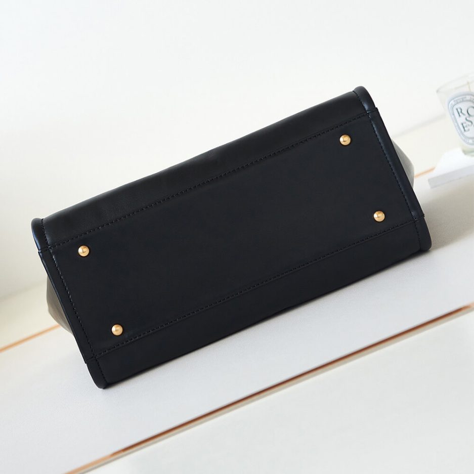 Ch**el small tote bag(high-end grade)