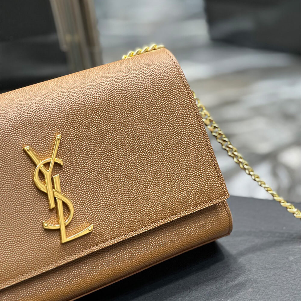 Y51 kate medium in grain de poudre embossed leather