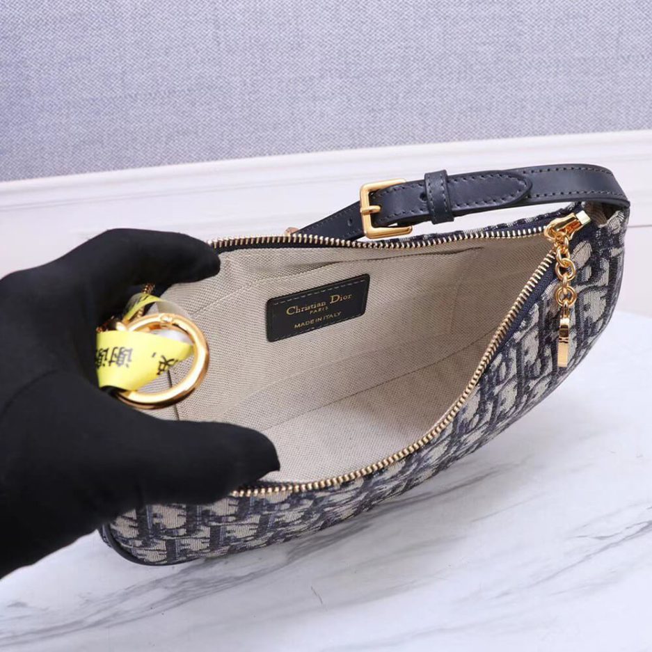 D10r cd lounge bag