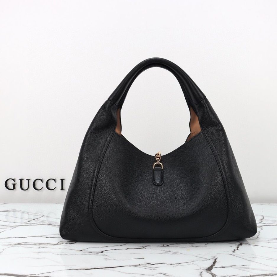 G*u*i softbit maxi shoulder bag