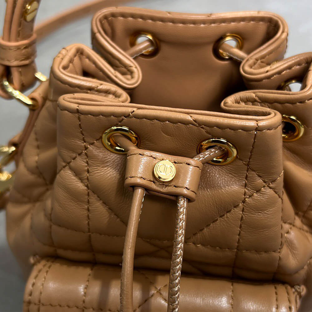 D10r micro D10r caro bucket bag
