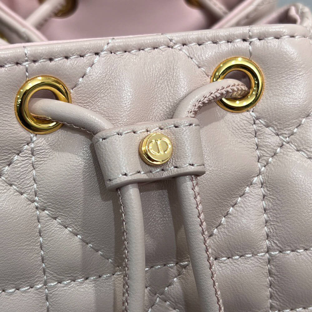 D10r small D10r caro bucket bag