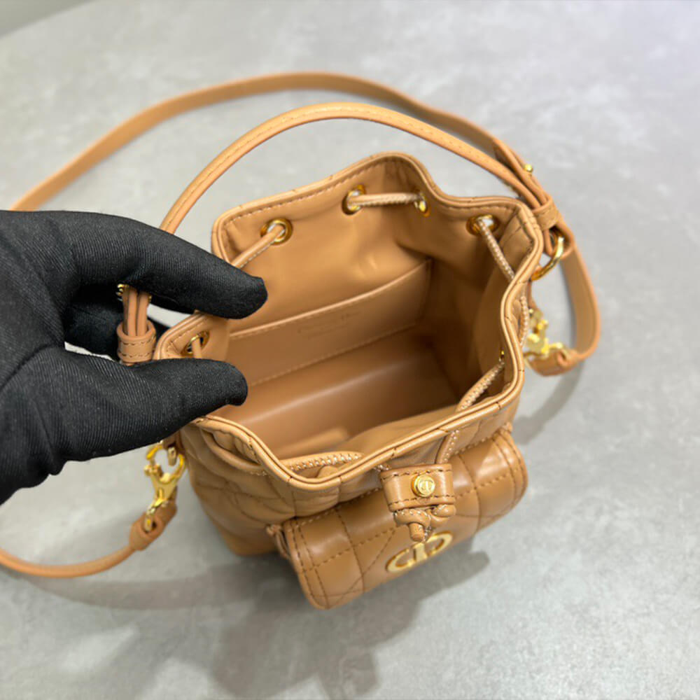 D10r micro D10r caro bucket bag