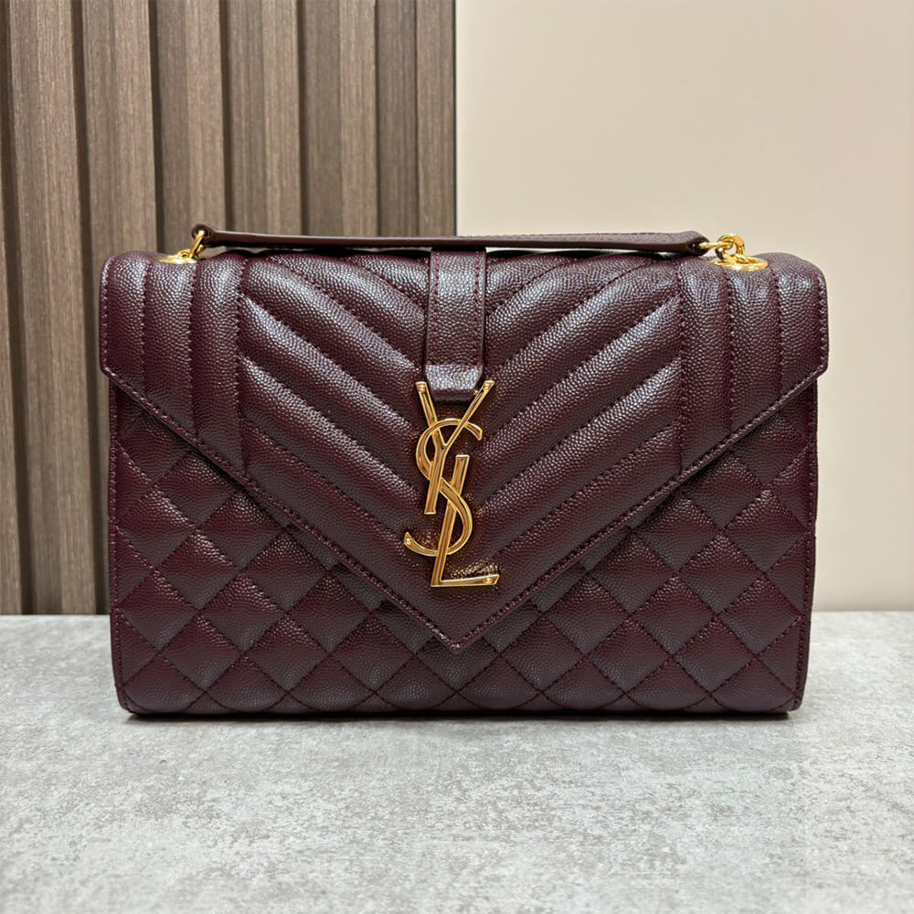 Y51 envelope medium in grained leather