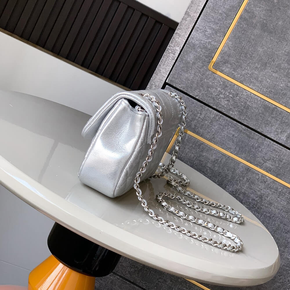 Ch**el flap phone holder with chain(high-end grade)