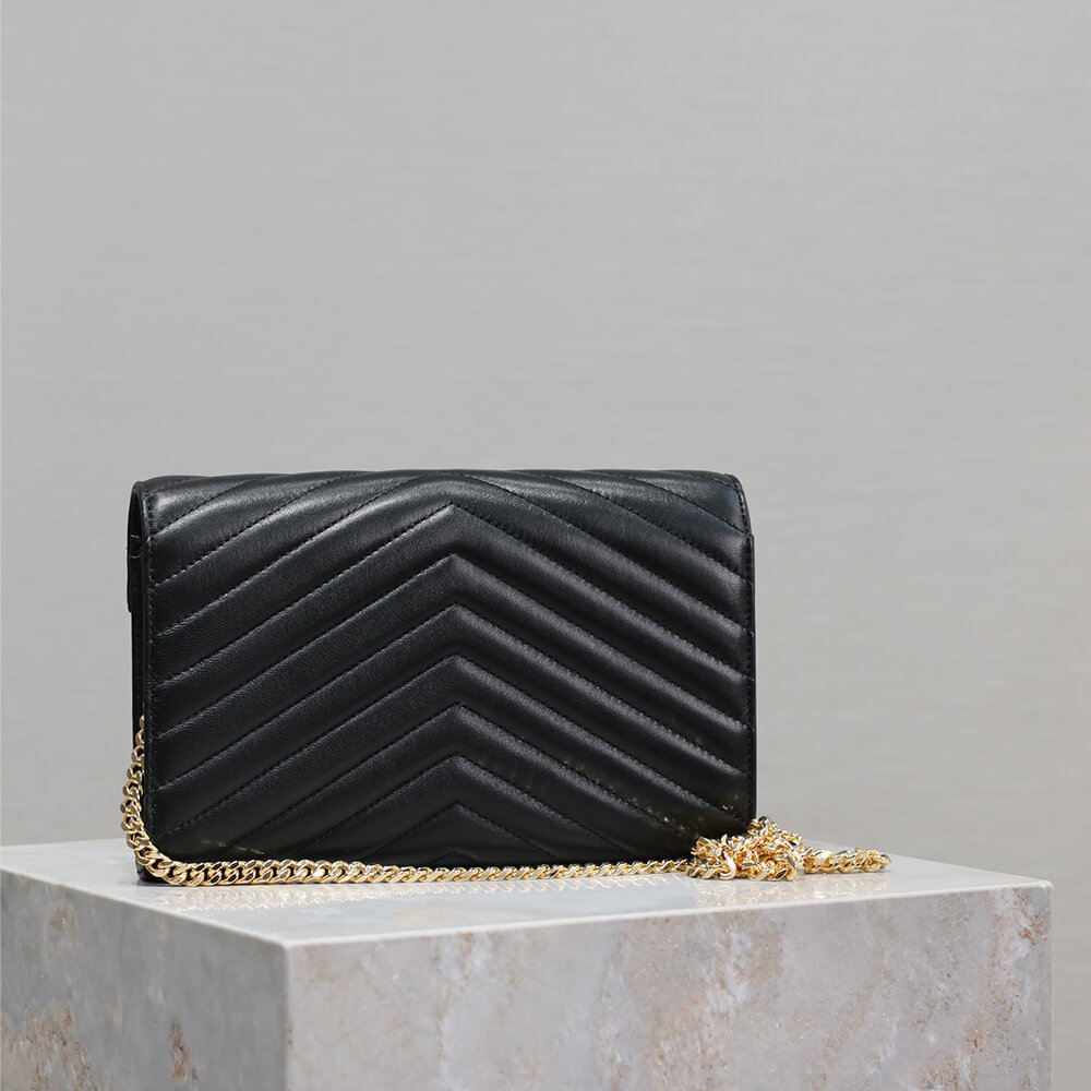 Y51 cassandre chain wallet in lambskin