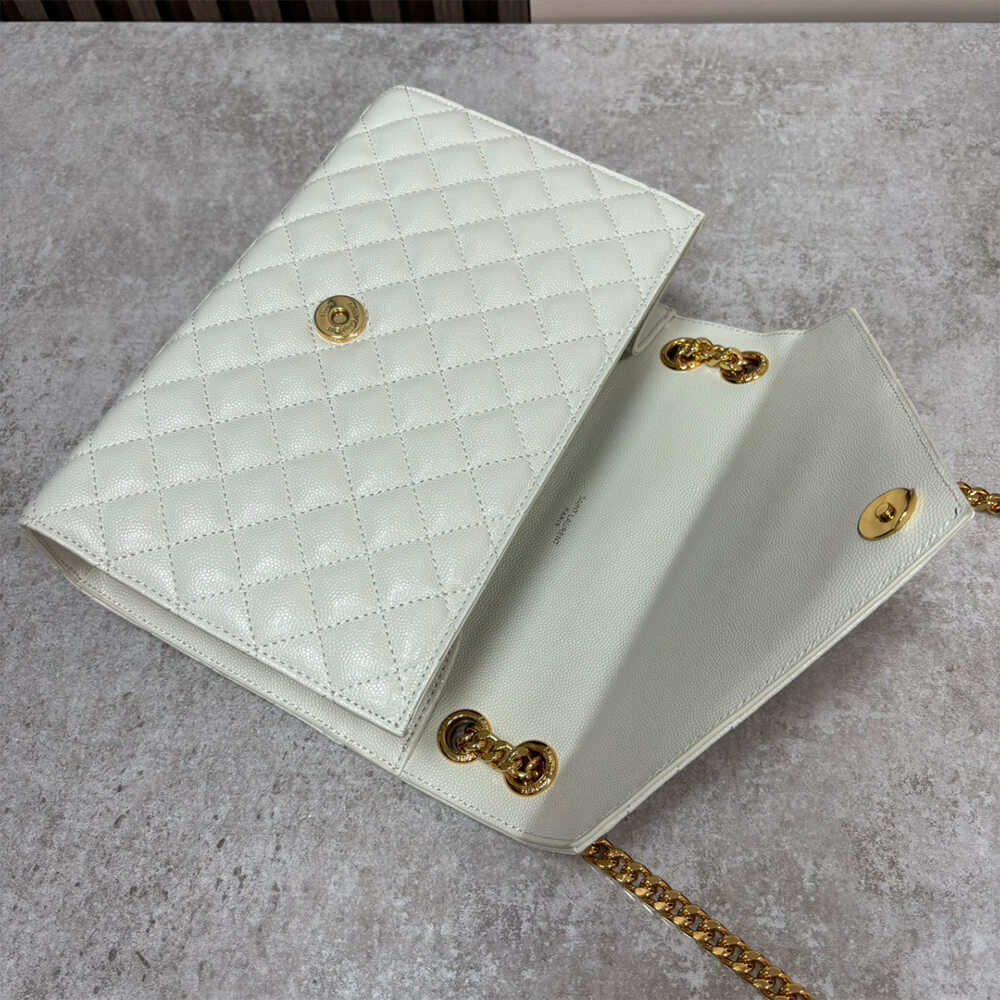 Y51 envelope medium in grained leather