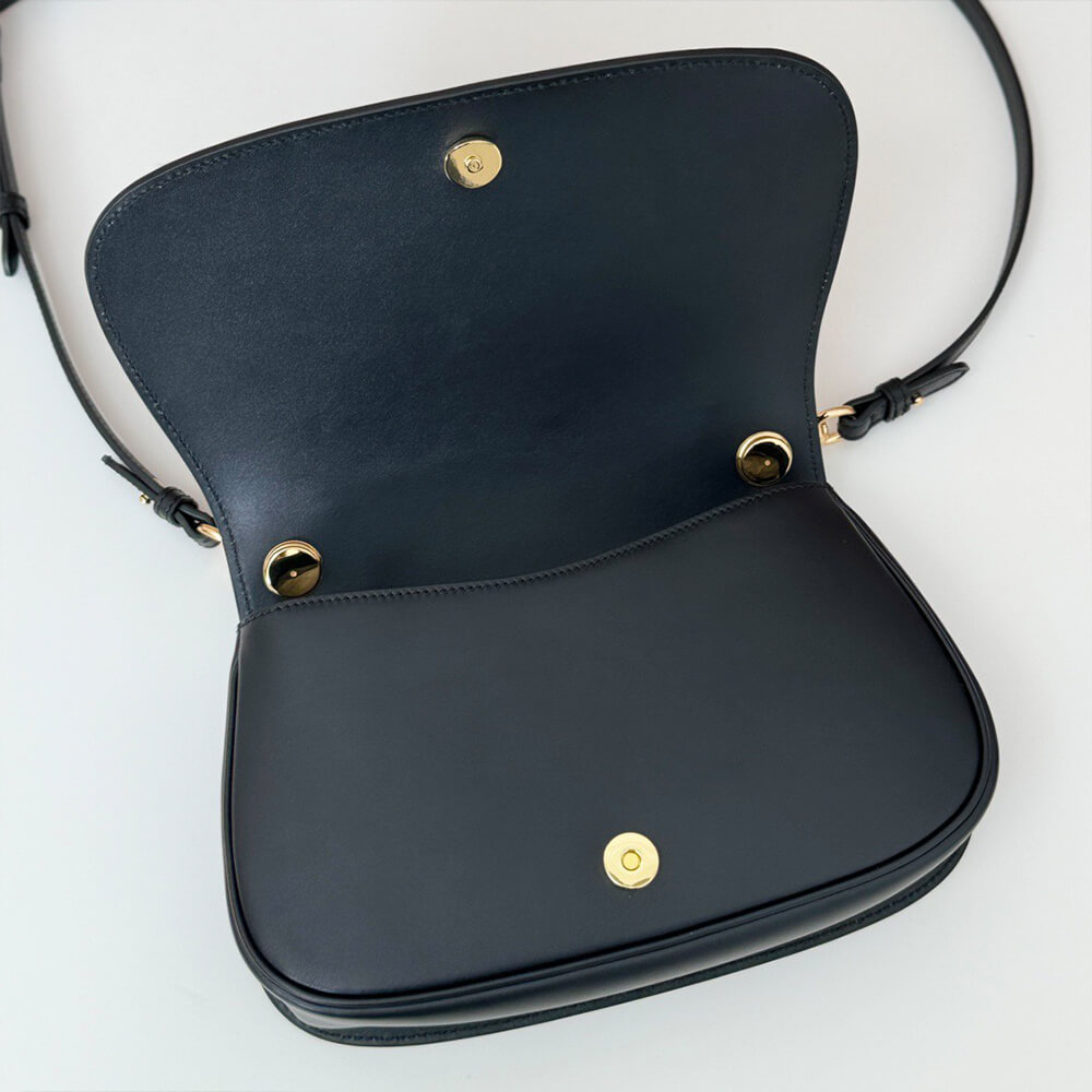 G*u*i blondie medium top handle bag
